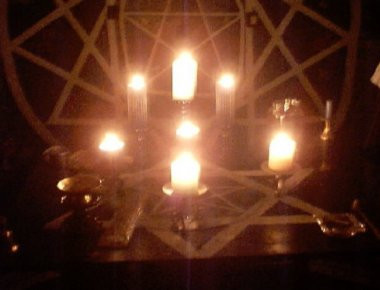 Κύκλωμα σατανιστών στα Γιάννενα - Μαρτυρία γυναίκας που έπεσε θύμα (φωτό)